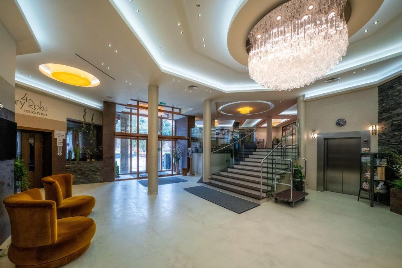 Hotel & Spa Czarny Gron Rzyki Exterior photo